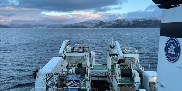 G.O. Sars ligg i le i Sognefjorden